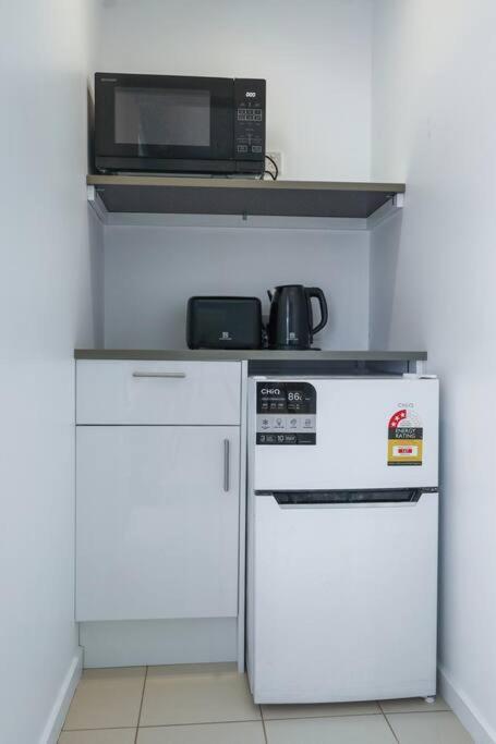 Lil Greenviews, With Queen Bed * Warrnambool