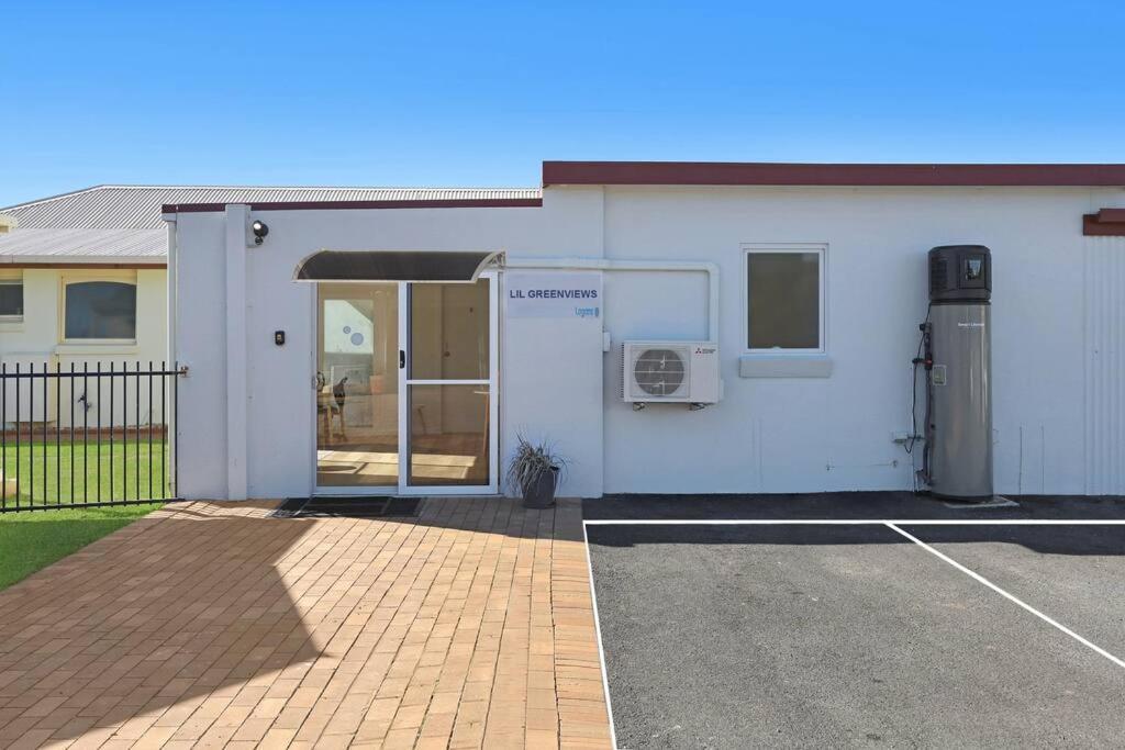 Lil Greenviews, With Queen Bed Apartment Warrnambool