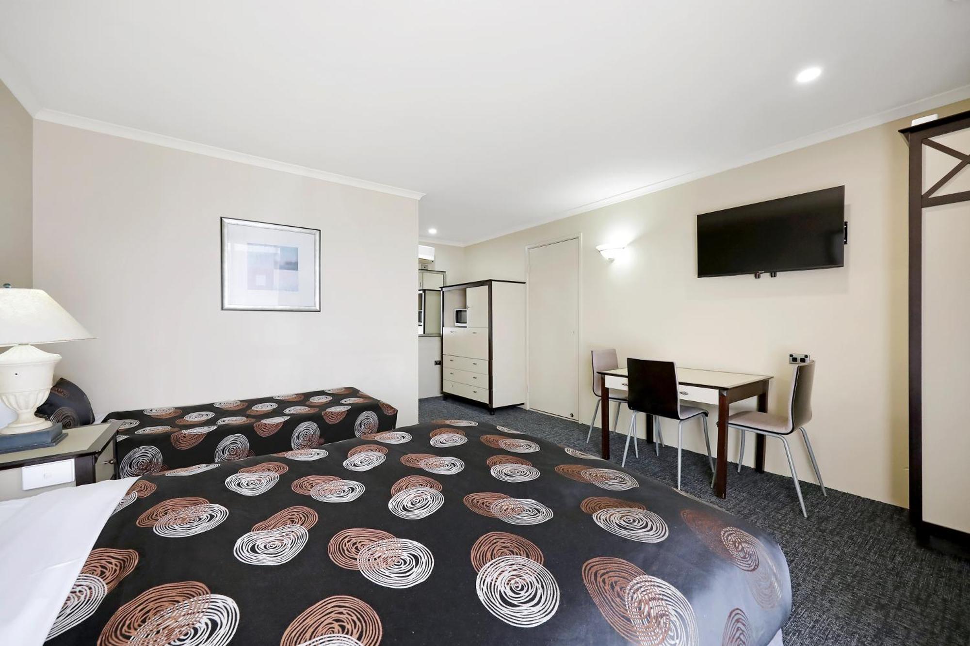 Inn Comfort On Raglan