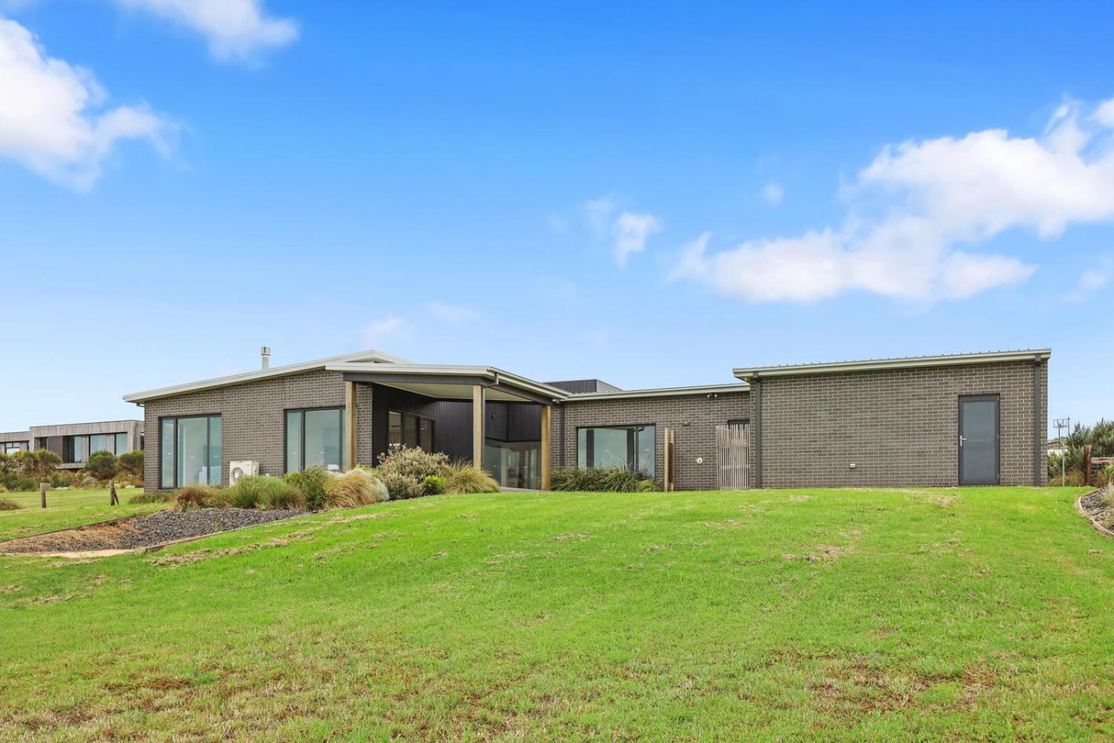 Whale Haven Warrnambool