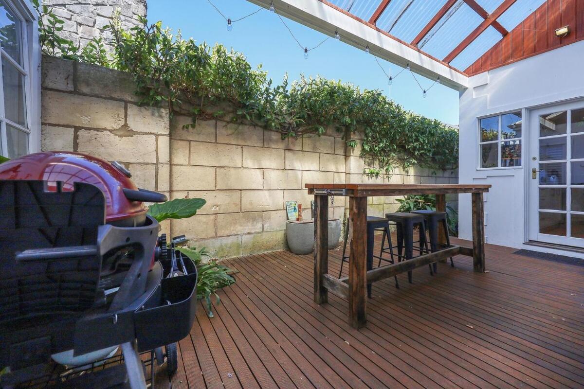 3 Bdrm House In Cbd Sleeps 6 *