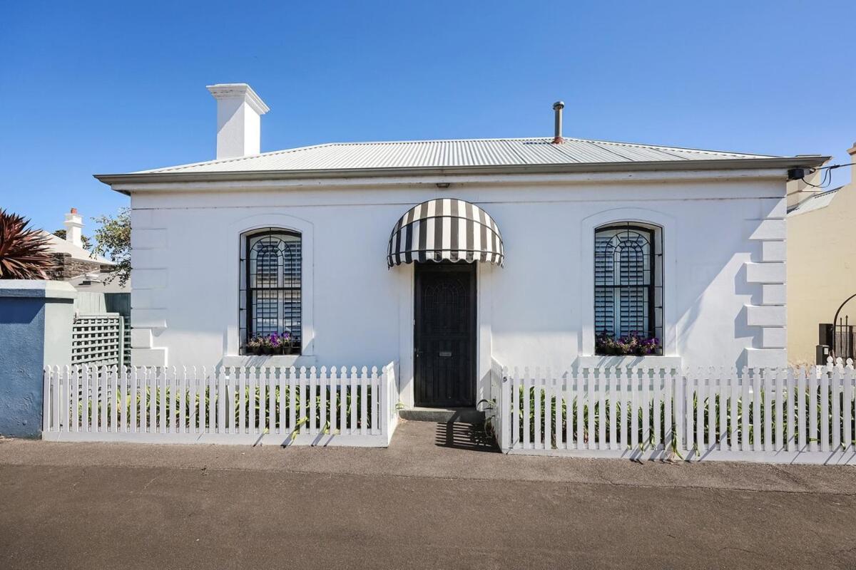 3 Bdrm House In Cbd Sleeps 6 Warrnambool