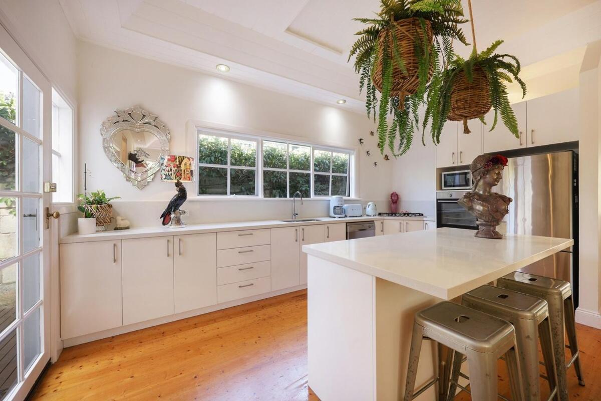 Holiday home 3 Bdrm House In Cbd Sleeps 6 *