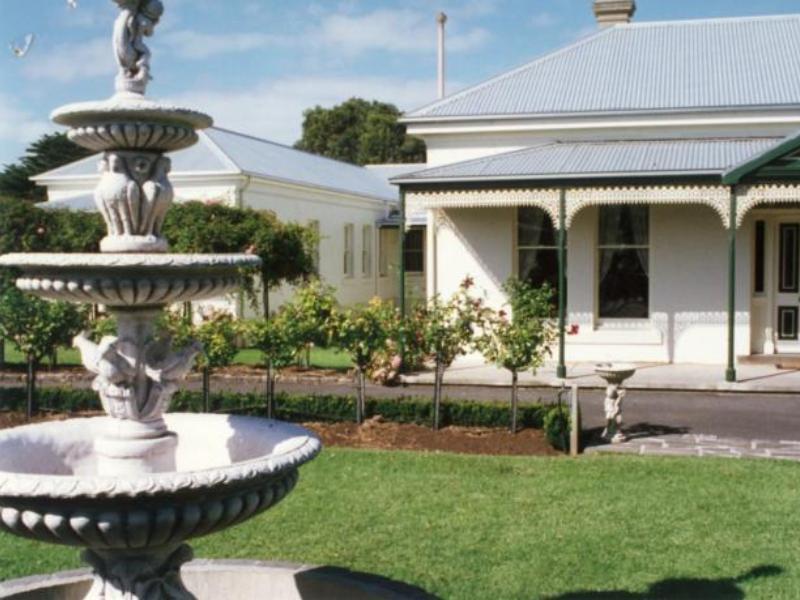 Merton Manor Exclusive 4*