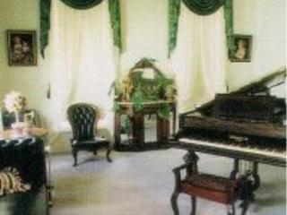 Merton Manor Exclusive Bed & Breakfast 4*