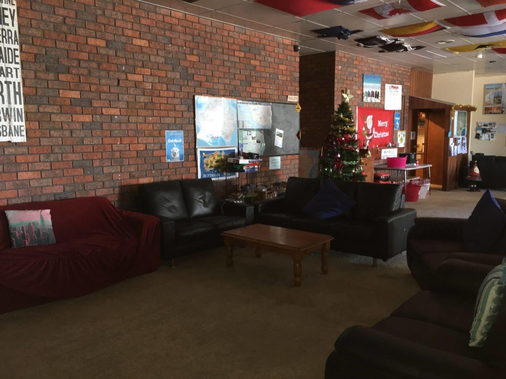 Backpackers * Warrnambool
