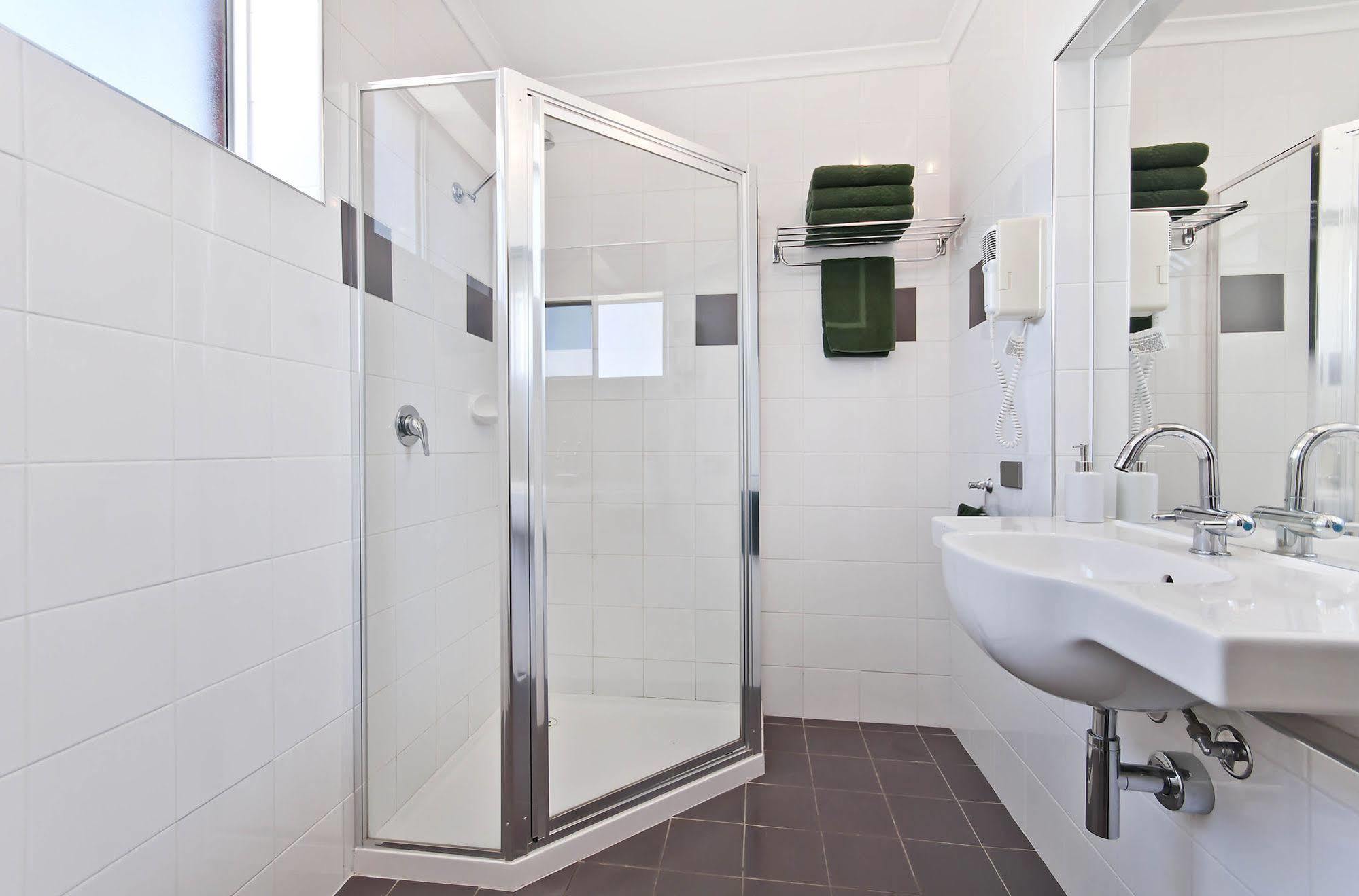 Comfort On Raglan Inn Warrnambool