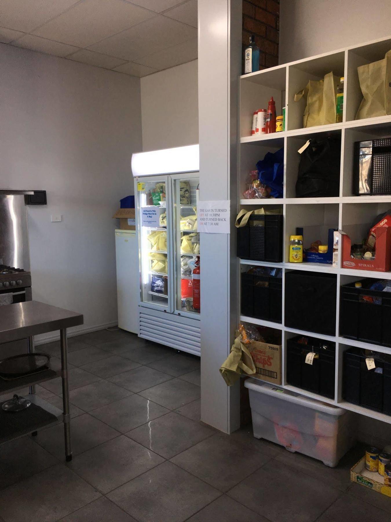 Backpackers Hostel *