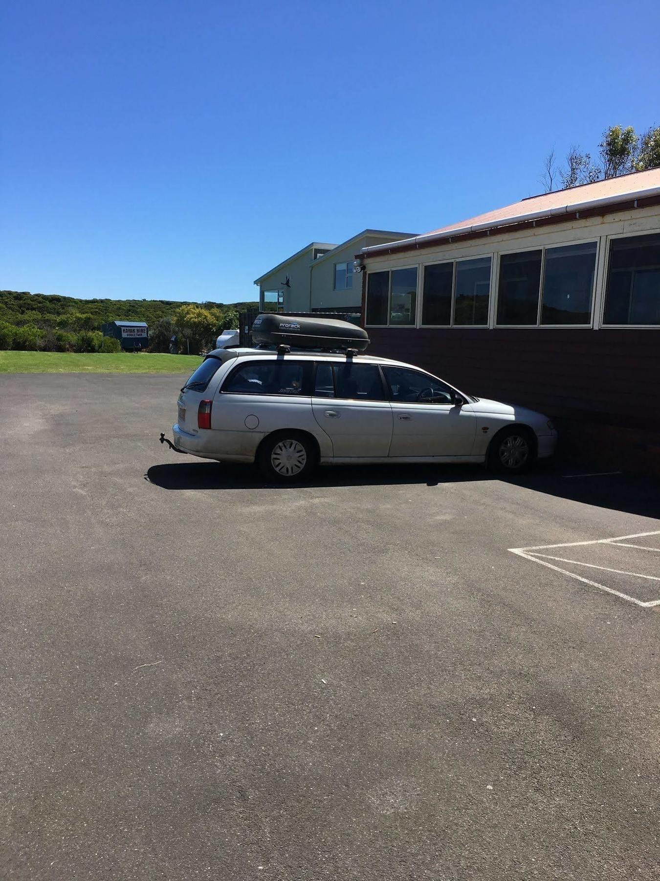 Backpackers * Warrnambool