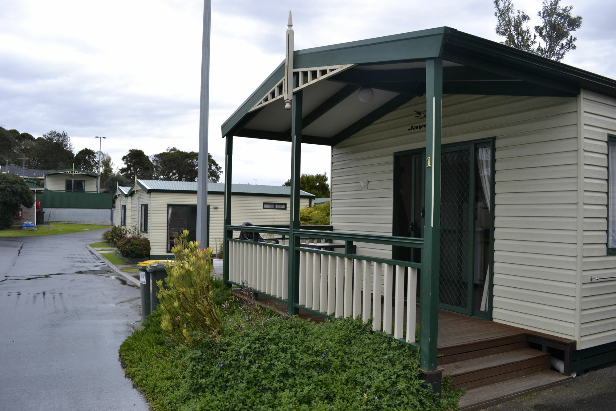 Village 3* Warrnambool