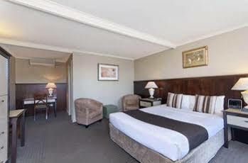 Comfort On Raglan Warrnambool