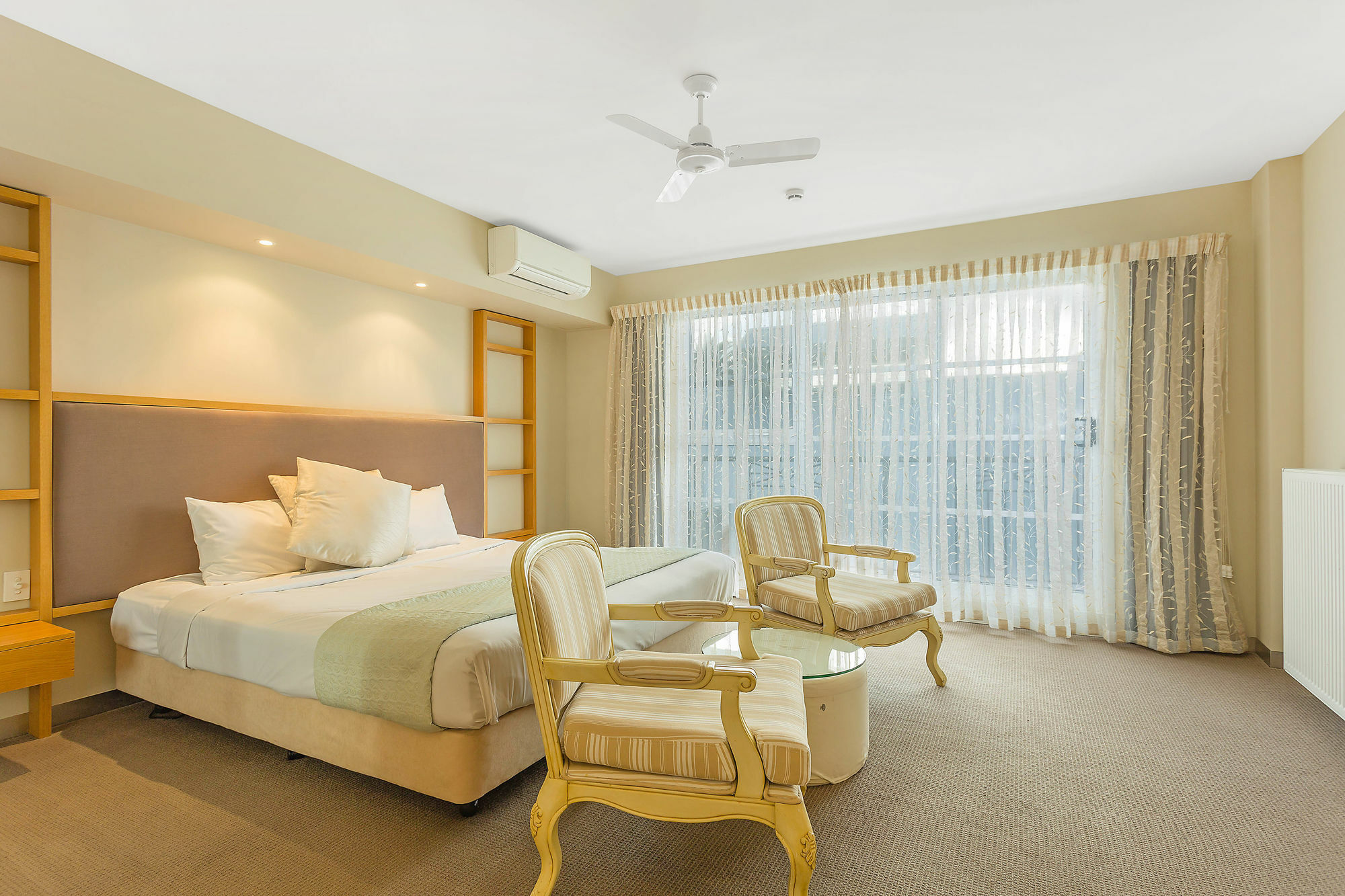Deep Blue & Hot Springs 4*