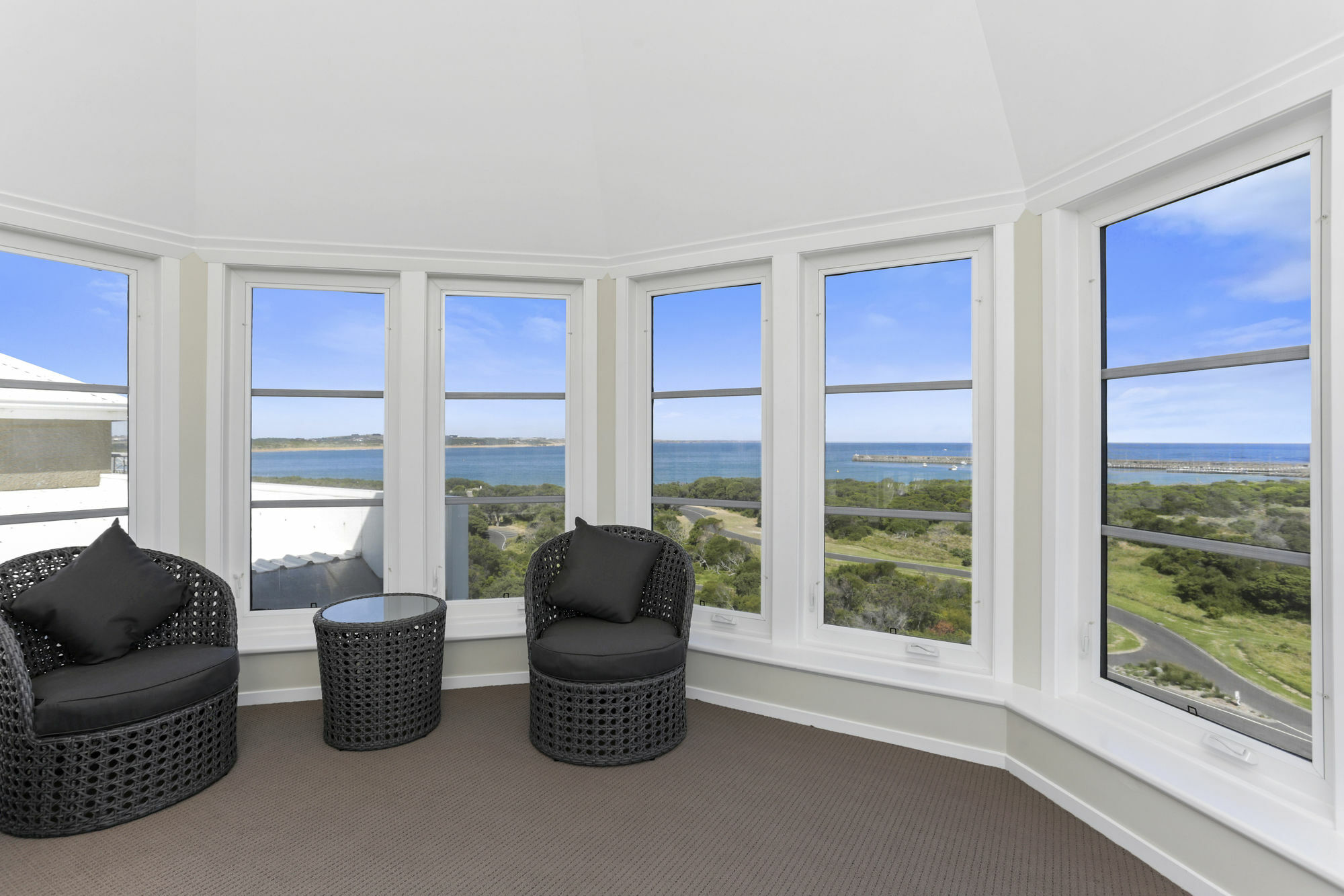Deep Blue & Hot Springs 4* Warrnambool