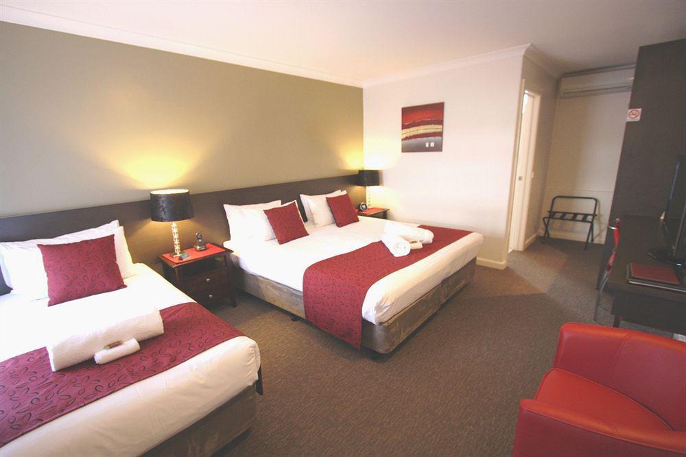 Comfort Western Motel 4*