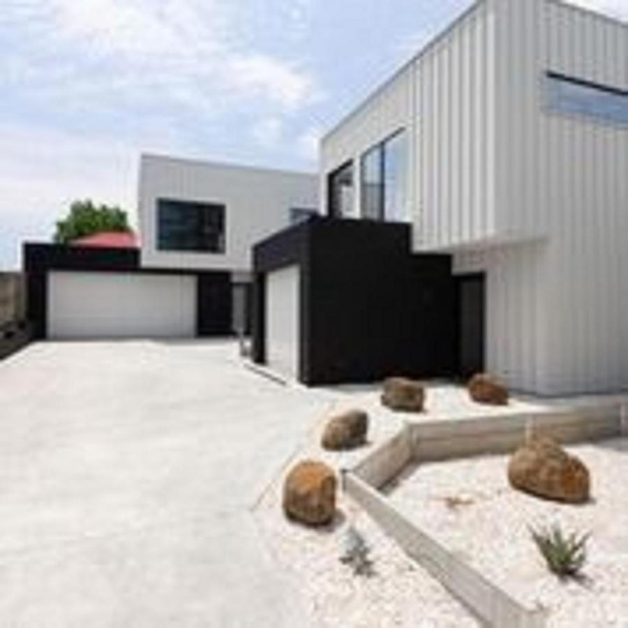 Timor Street Apartment *